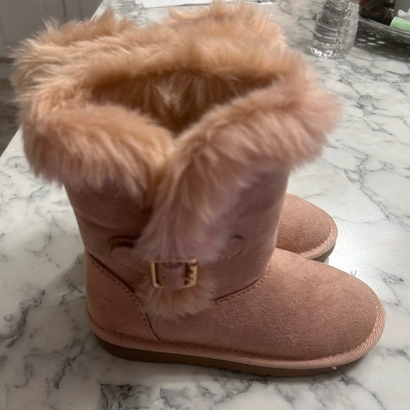 Girls Buckle Faux Fur Chalet Boots - Pink - Picture 7 of 8